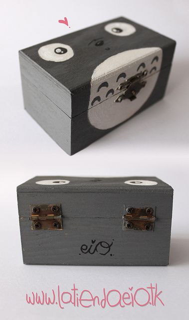 Totoro box.. might be a good craft to try