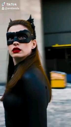 Anne Hathaway catwoman motorcycle