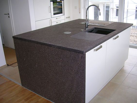Kücheninsel mit Porphyr-Arbeitsplatte - Küchenarbeitsplatte - granit arbeitsplatte küche Kücheninsel mit Porphyr-Arbeitsplatte - Küchenarbeitsplatte - granit arbeitsplatte küche
