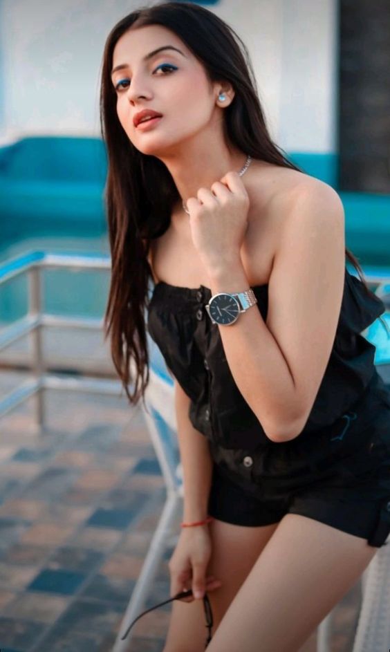 aryanshi-sharma-hot