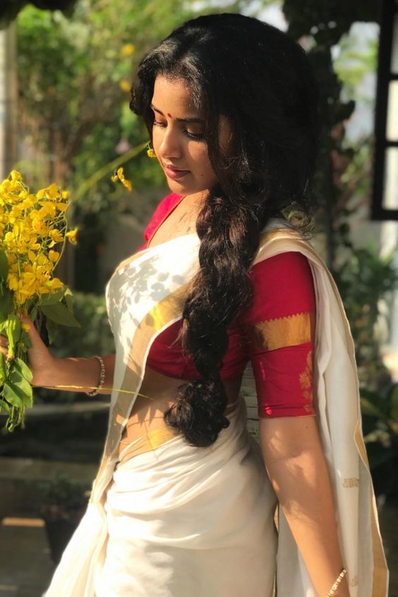 Anupama Parameswaran - Photo Gallery - Suryan FM