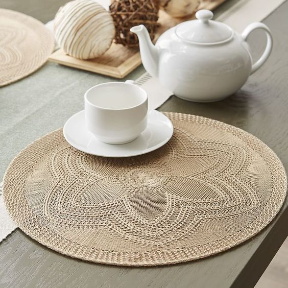 Dining table Decor modern - Home decor ideas to make your dining table look amazing