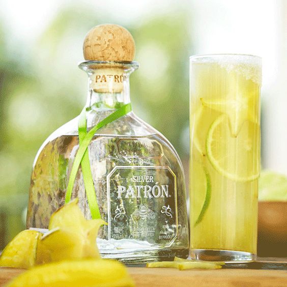 Tropical Margarita: The Stargarita by Bettina Barnoczki | #margaritas #cocktails #perfectmargarita