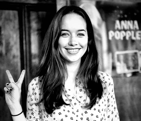 anna-popplewell