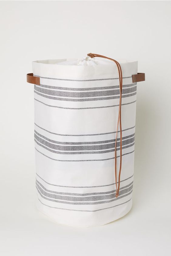 Design France foldable storage box for bits /& pieces vide poche box