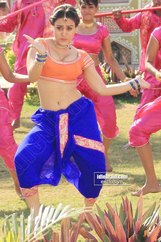 aksha-pardasany