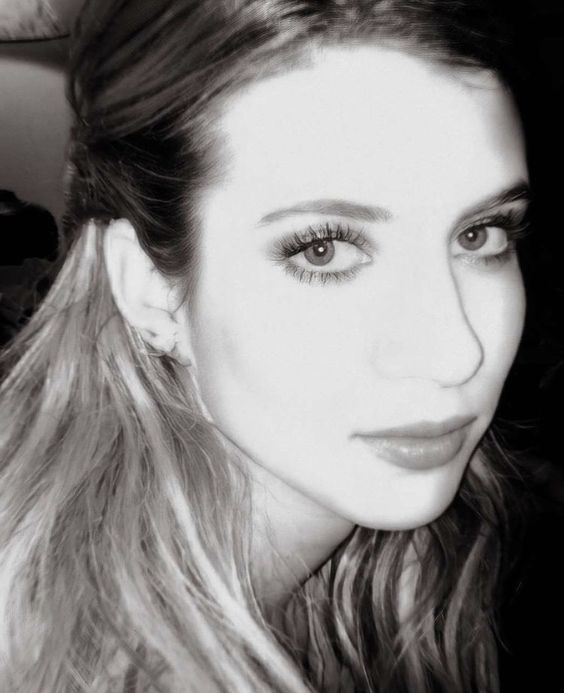emma-roberts