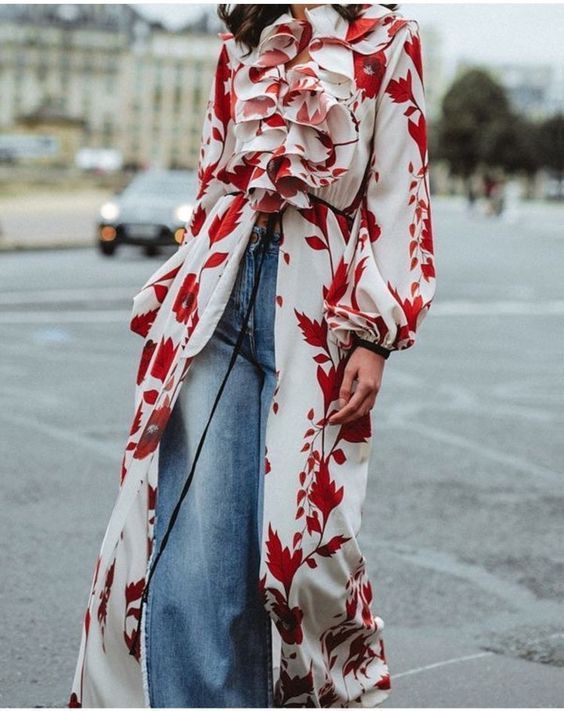 floaty dress over jeans #streetstyle #outfits #outfitideas #layering #autumn #style