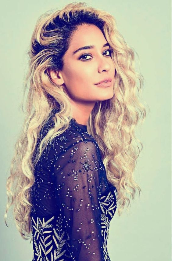 Lisa Haydon | Bayan Khan #Bollywood #BollywoodActress #LisaHaydon