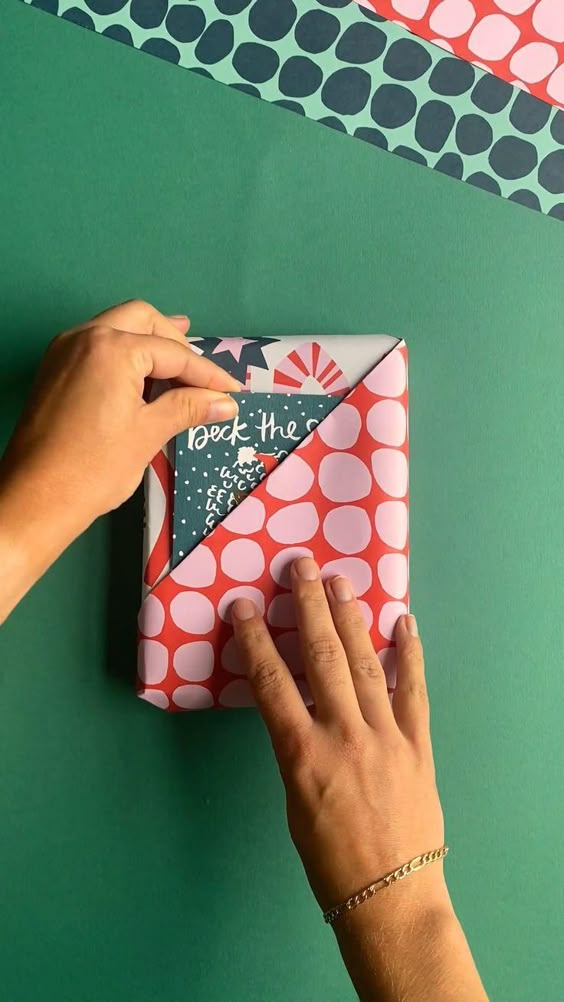 Holiday DIY Gift Wrapping Inspiration