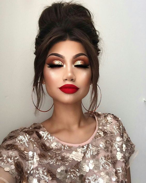 Deyanira Simón ð