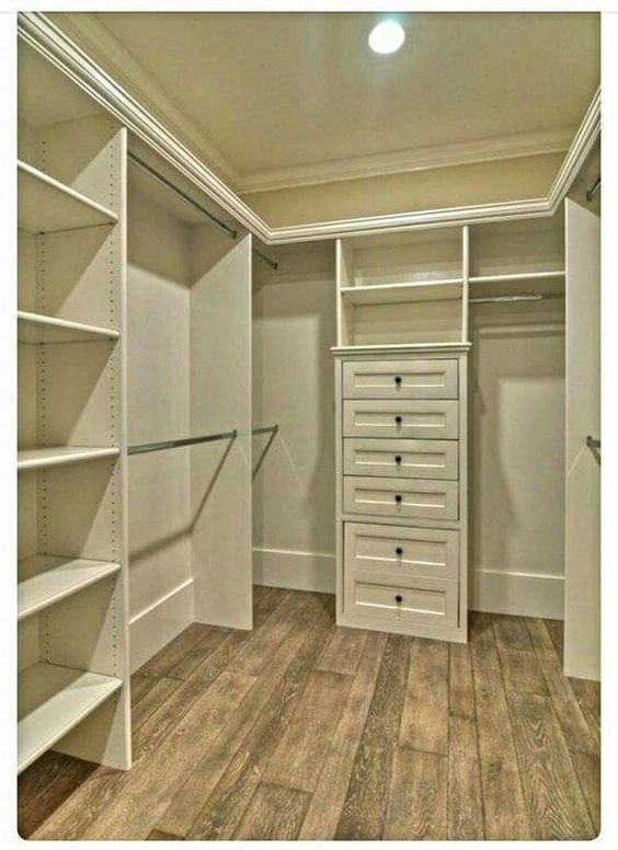 Small Built In U Shaped Closet Closet Remodel Closet Layout