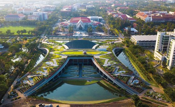 An Impressive Urban Farm Has Been Created On This Building’s Rooftop