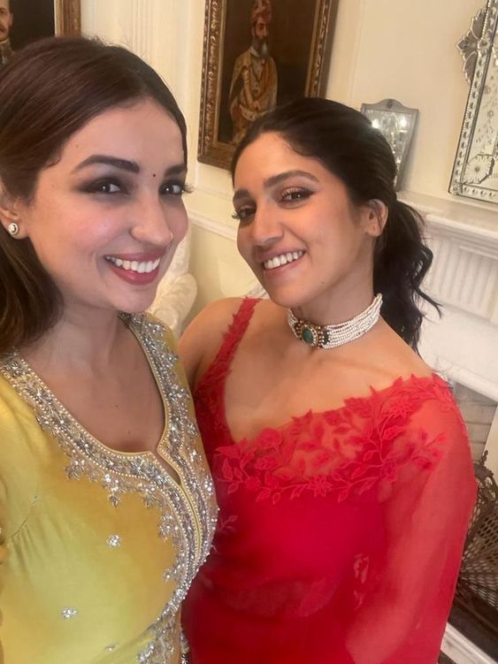 Kanika Dhillon posts with Bhumi Pednekar saying 1 month to go on insta and Bhumi thinks they look like twins. https://gracesofa.blogspot.com/2022/07/kanika-dhillon-posts-with-bhumi.html