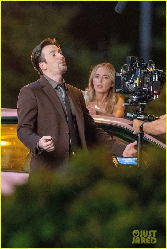 Chris Evans & Emily Blunt Spotted Filming More Scenes for \'Pain Hustlers\' Movie (Photos) | chris evans emily blunt pain hustlers set photos 11 - Photo