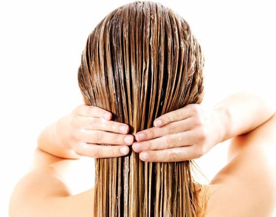 5 beneficios del aceite de almendra para el pelo - Babú Magazine