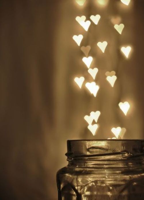 Collecting your jar of hearts... tearing love apart.