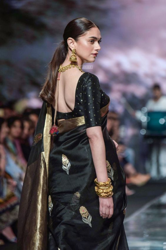 Aditi Rao Hydari\'s Black Saree Style is Beyond Stunning!
