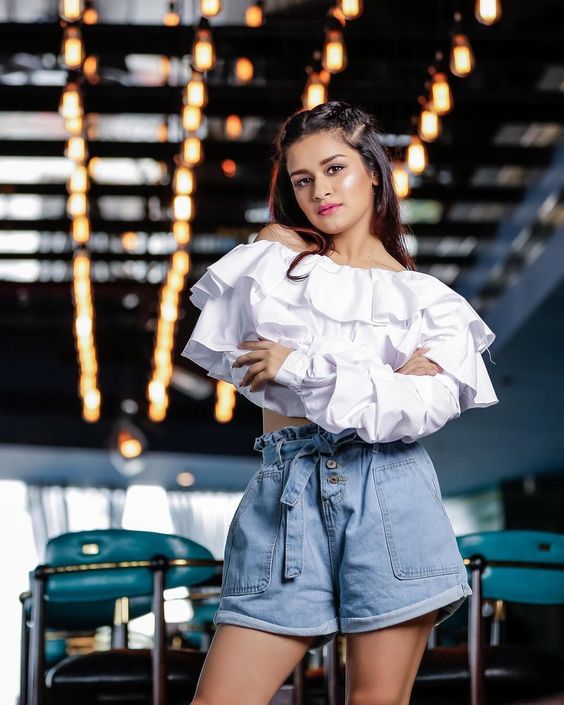 avneet-kaur-s**y