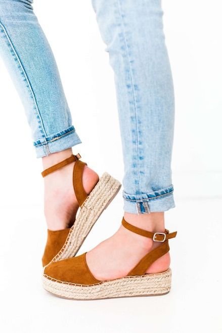 Hazel Platform Espadrille Sandal With Closed Toe - Feeding The Addiction - Forever Young Shoes #AnklestrapsHeels