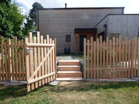 cloture ajouree portillon et escalier exterieur en douglas par jardi bois creation escalier exterieur amenagement jardin recup barriere bois jardin