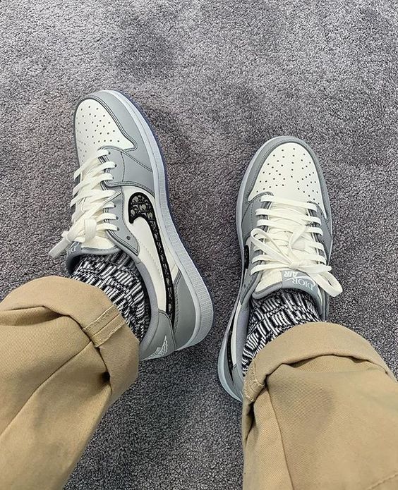 Épinglé sur AIR JORDAN 1 LOW Épinglé sur AIR JORDAN 1 LOW