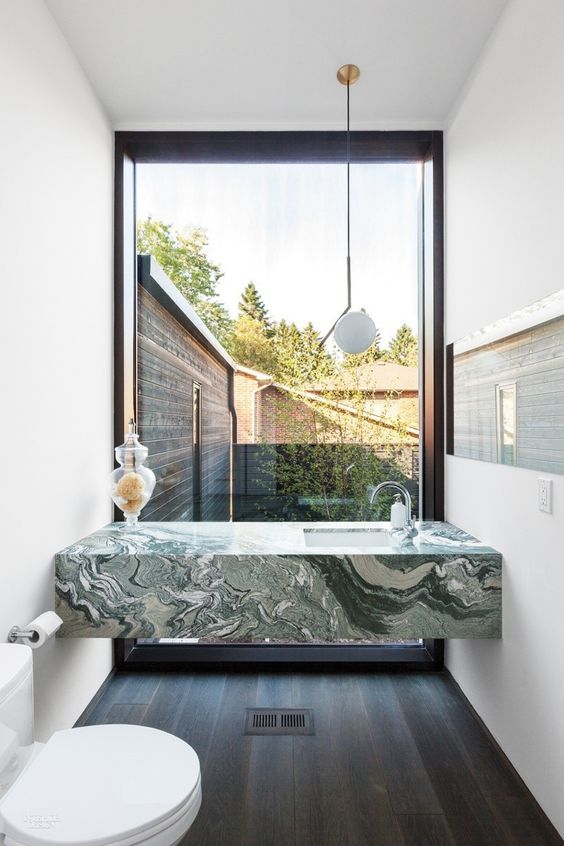 grüner marmor trend wohnen badezimmer waschbecken minimalistisch rechteckig #interiors #design #green