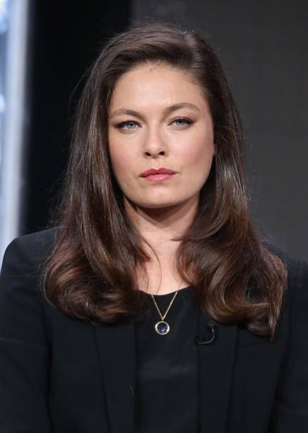 Alexa Davalos Pictures and Photos - Getty Images
