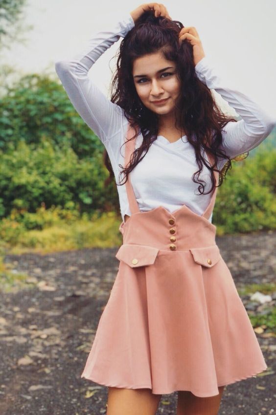 avneet-kaur-dress-s**y