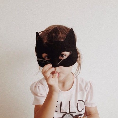 That little kitty kid :) // preciosa niña disfrazada de gatito #little #kids…