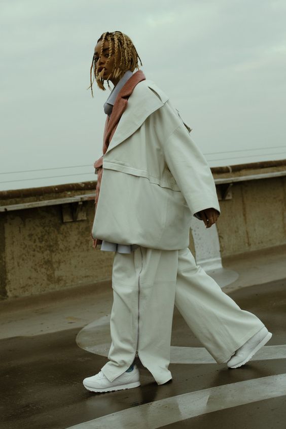 Five new fashion editorials for inspiration this season - Gallery 5 - Image 2