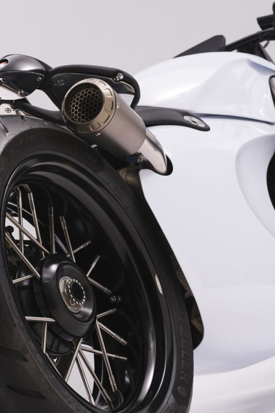 BMW R1250R - Reimagined by Renard