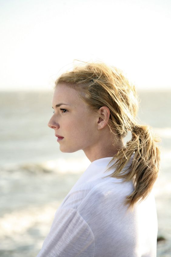 emily-vancamp