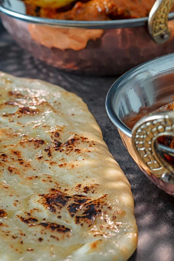 Tandoori Naan Bread Curry House Style