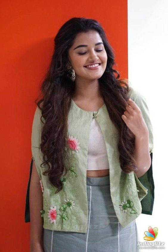Anupama Parameshwaran Photos - Tamil Actress photos, images, gallery, stills and clips - IndiaGlitz.com
