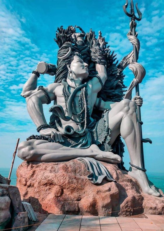 The tallest Gangadhareswara (Lord Shiva) statue in the country on the premises of Azhimala Temple in Vizhinjam… | Lord shiva pics, Lord shiva, Happy maha shivaratri
