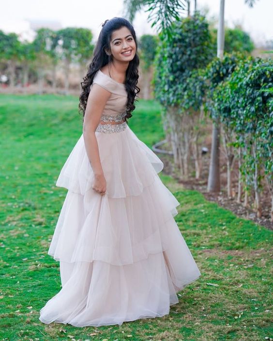 Rashmika Mandanna Biography, Height, Weight, Age, Family And More