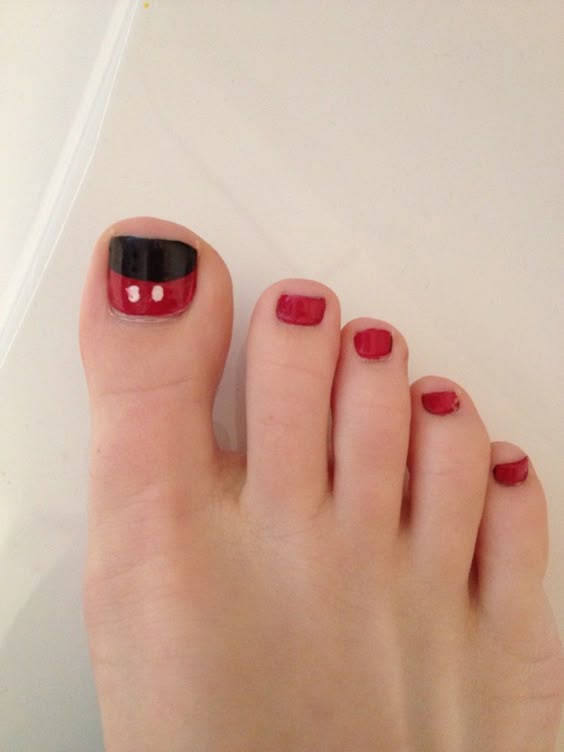 Mickey Mouse Toenails Disney Mickey Mouse toenails | Disney |