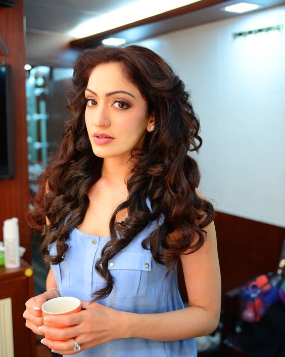 Khushali Kumar Instagram Age Height Model Designer
