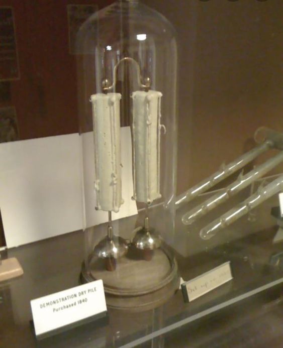 Geschiedenis Van De Oxford Electric Bell 3 Via Angel-Wings ceb4574a8ccc2ff0469dd5e93ca02eb0 via Angel-Wings