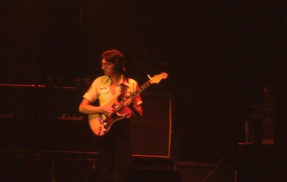 Pin By Tohtori On Allan Holdsworth The Definitive Collection Allan Holdsworth British Musicians Holdsworth