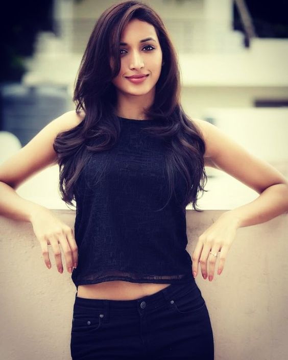 srinidhi-shetty-bikini