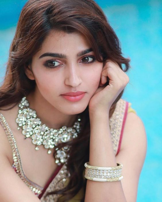 Sai Dhanshika HD Photos – Tamil Actress Diary