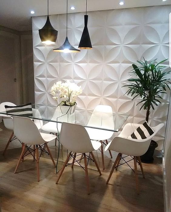 Olha que linda essa sala de jantar ð Amamos o revestimento e a iluminação. Projet