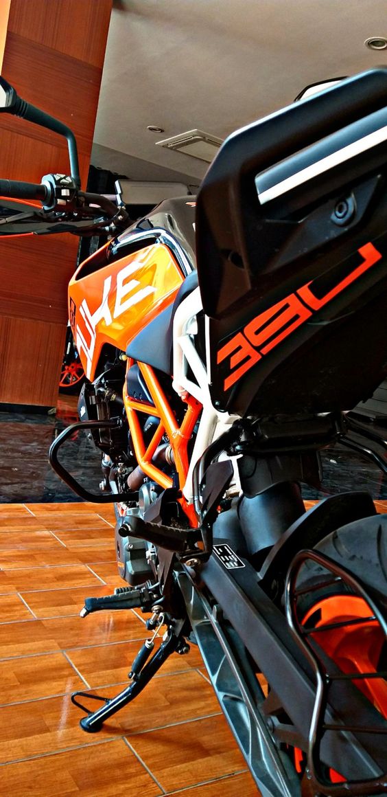 KTM DUKE 390 READY TO RACE