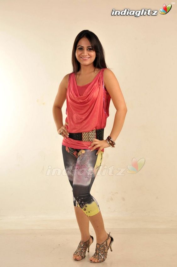Aksha Pardasany