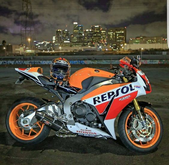 2016 Honda CBR1000RR Repsol Yoshimura
