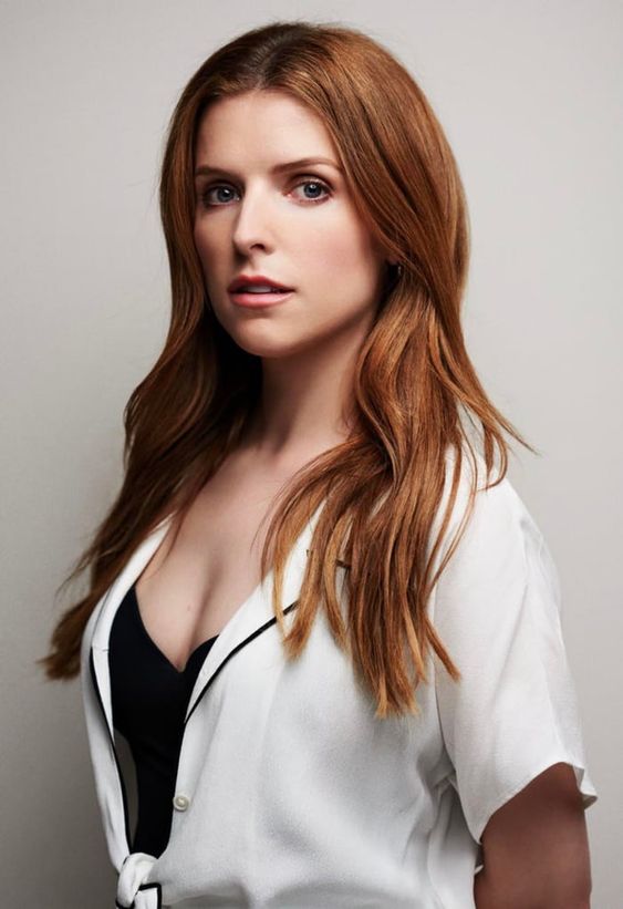 Anna Kendrick - Girl Celebrity