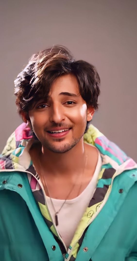 MY IDOL (Darshan Raval Fan Fiction)