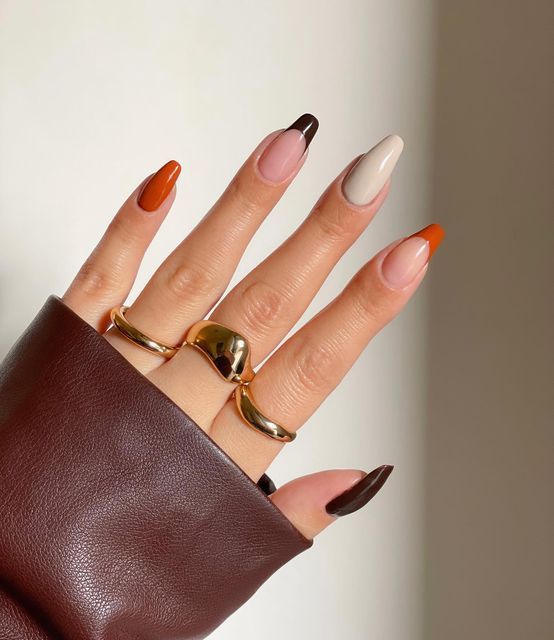 50+ Stunning Fall Nails For the Perfect Mani!
